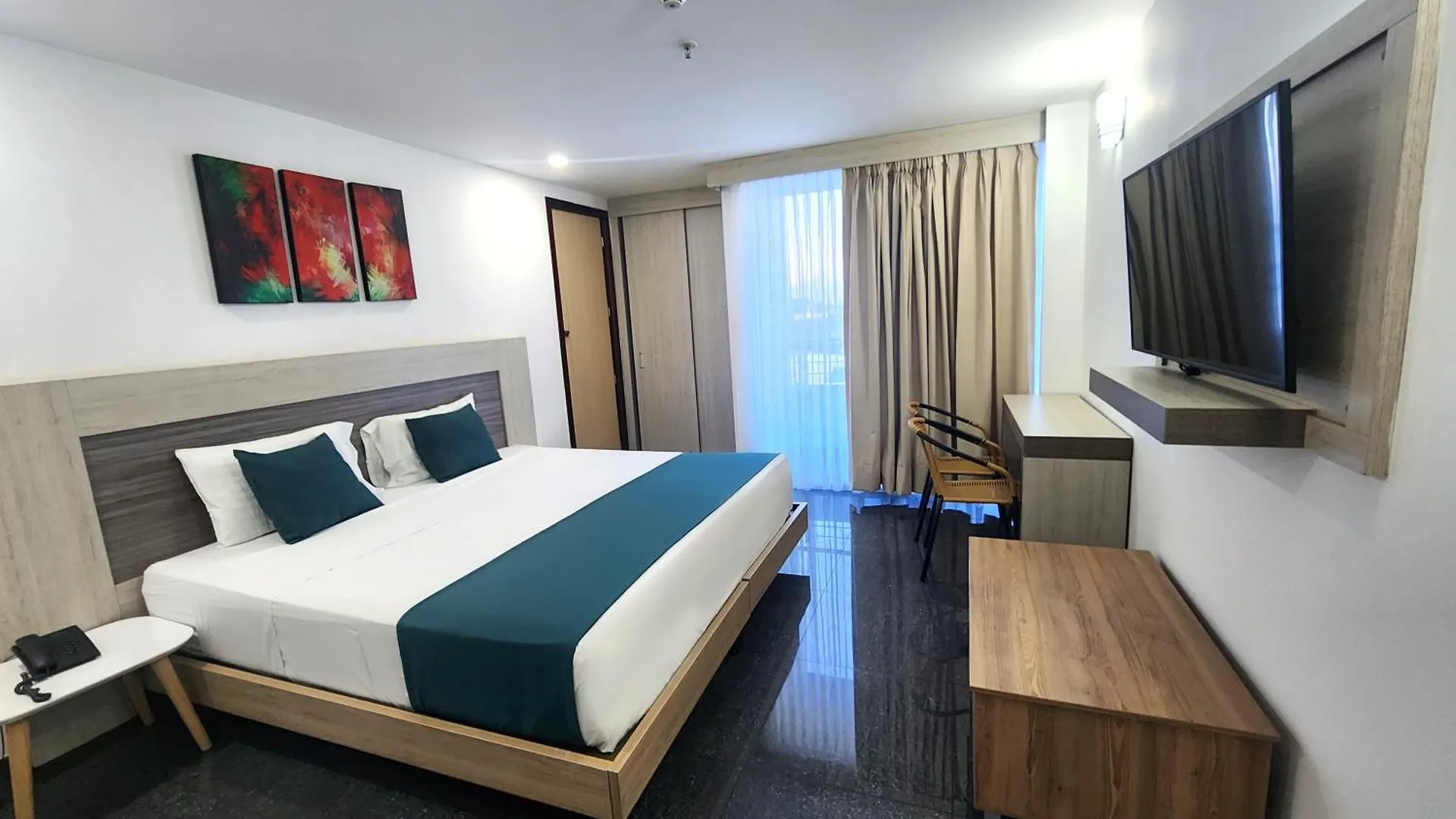 Hotel BE Suites Cali Colombia
