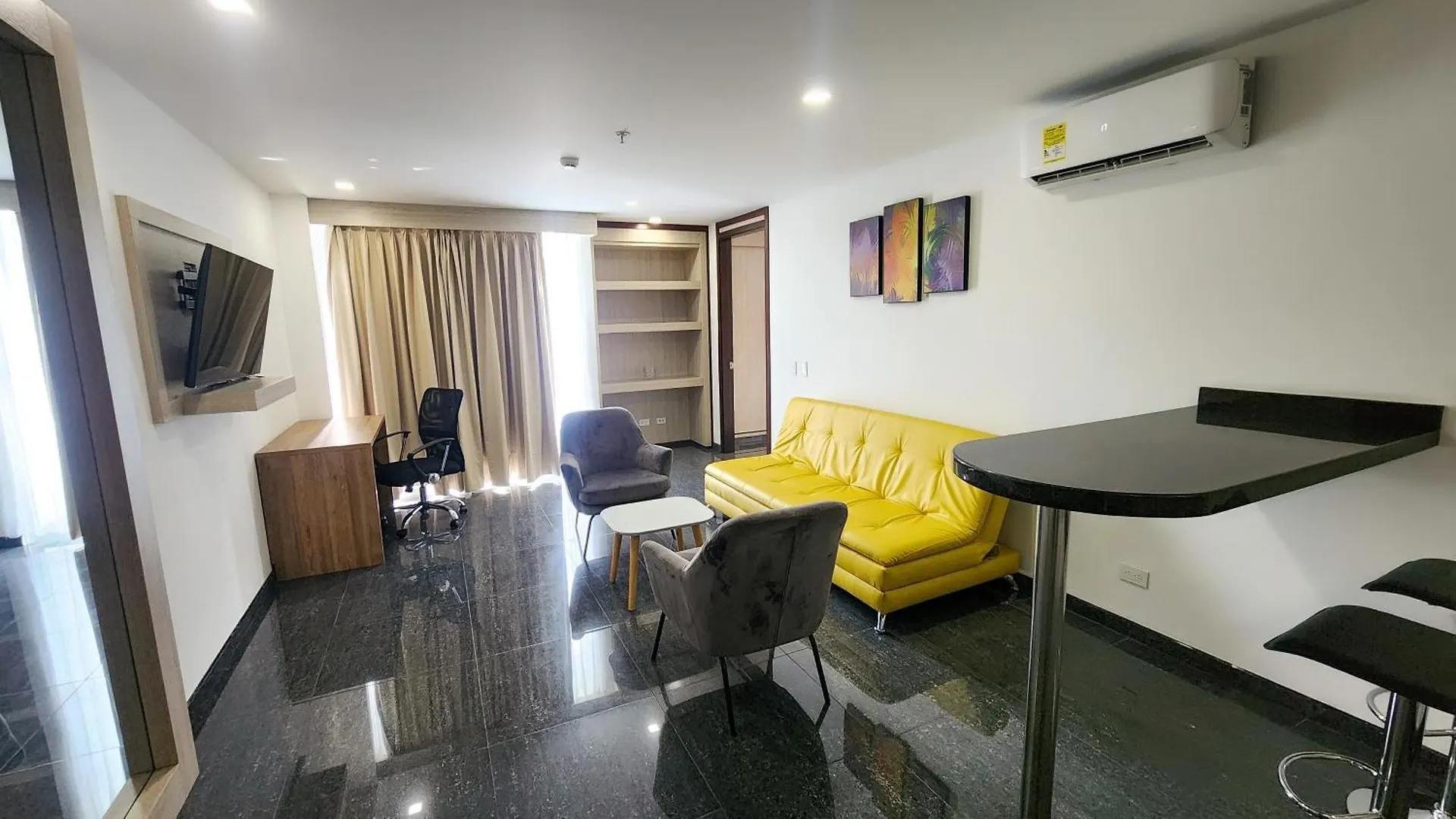 Hotel Be Suites קאלי