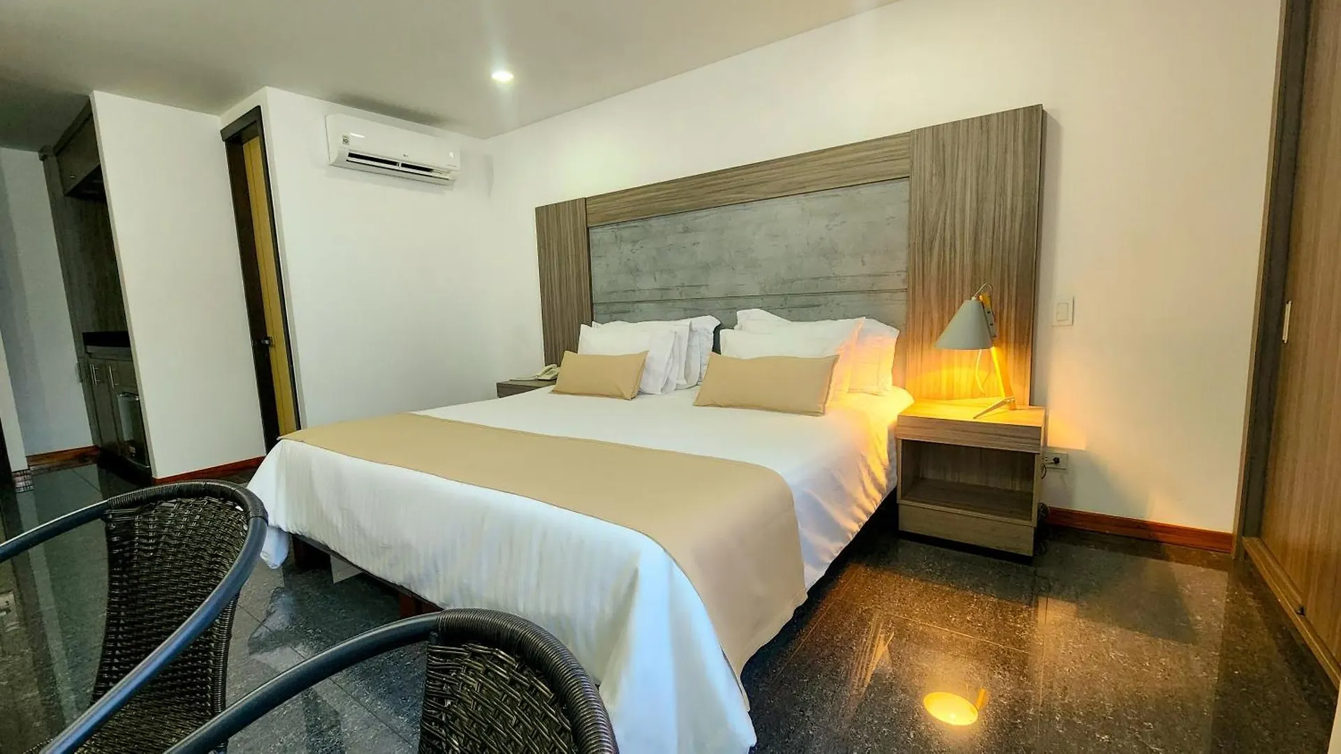Hotel Be Suites קאלי