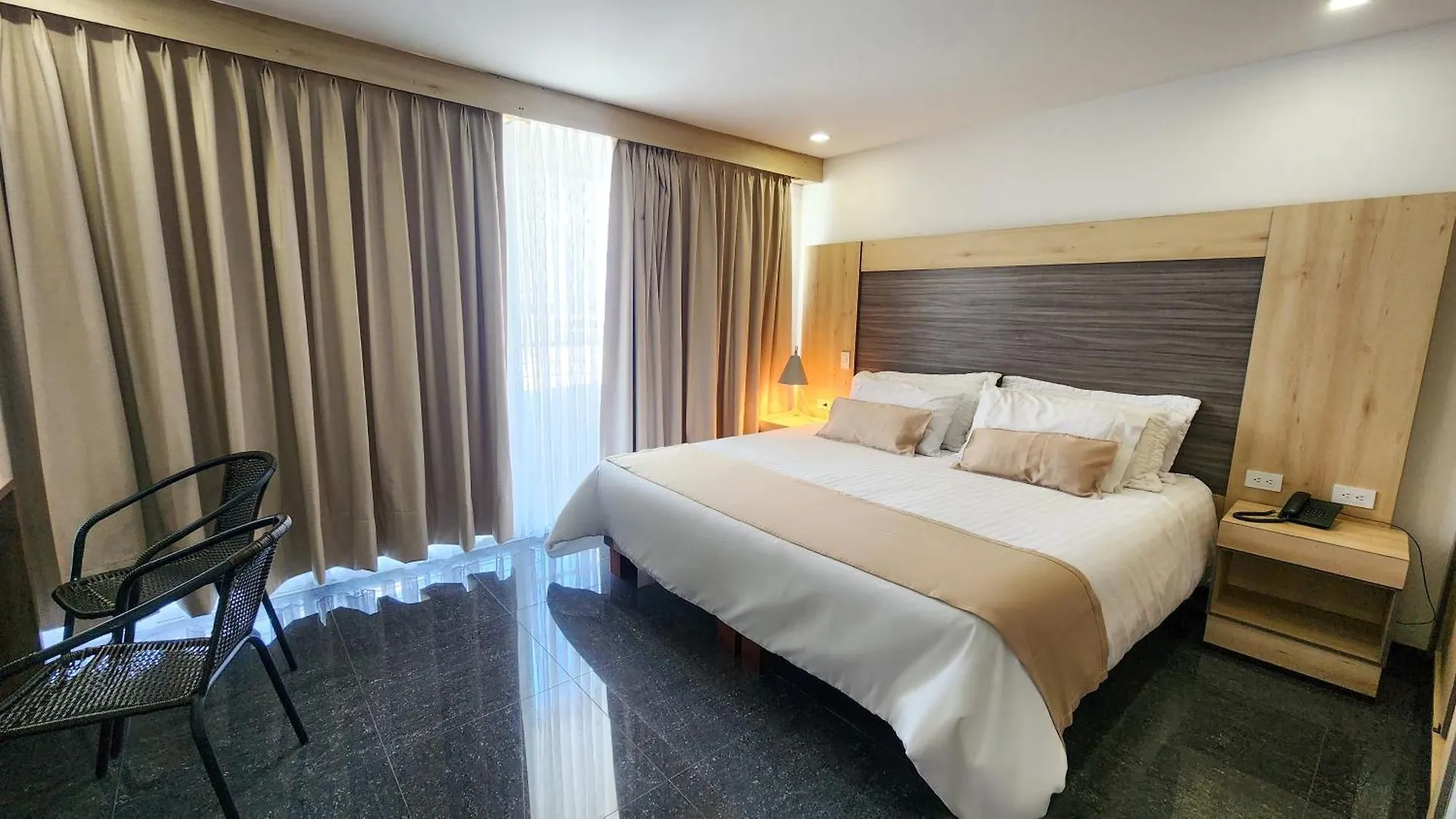 Hotel Be Suites קאלי